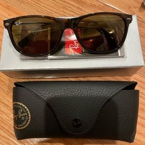 Ray-Ban RB4318 Tortoise Brown Sunglasses - New
